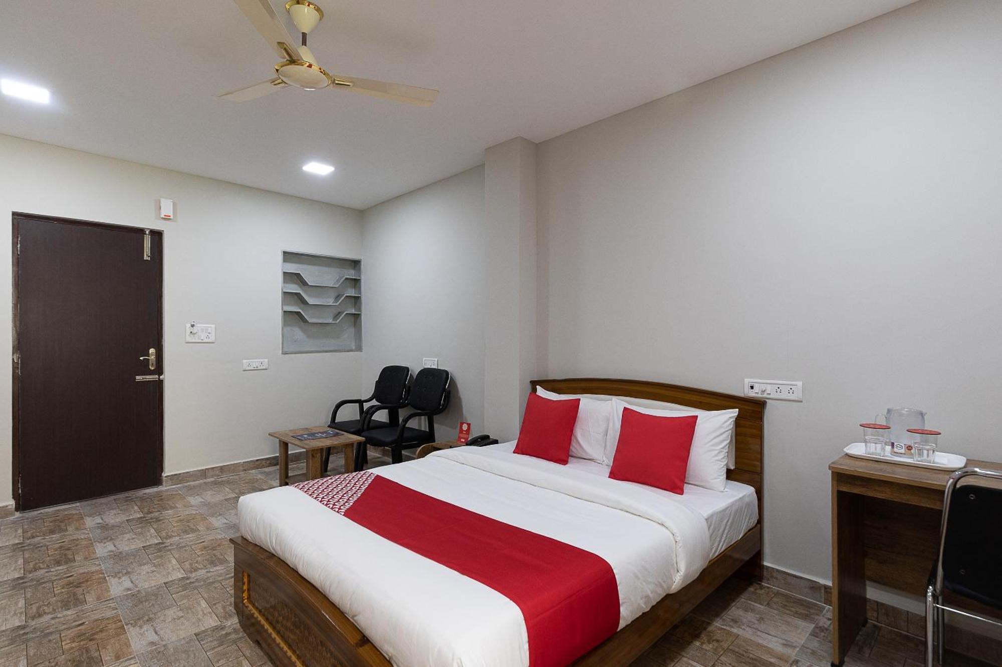 Hotel O Nestle Inn Ченнаи Экстерьер фото